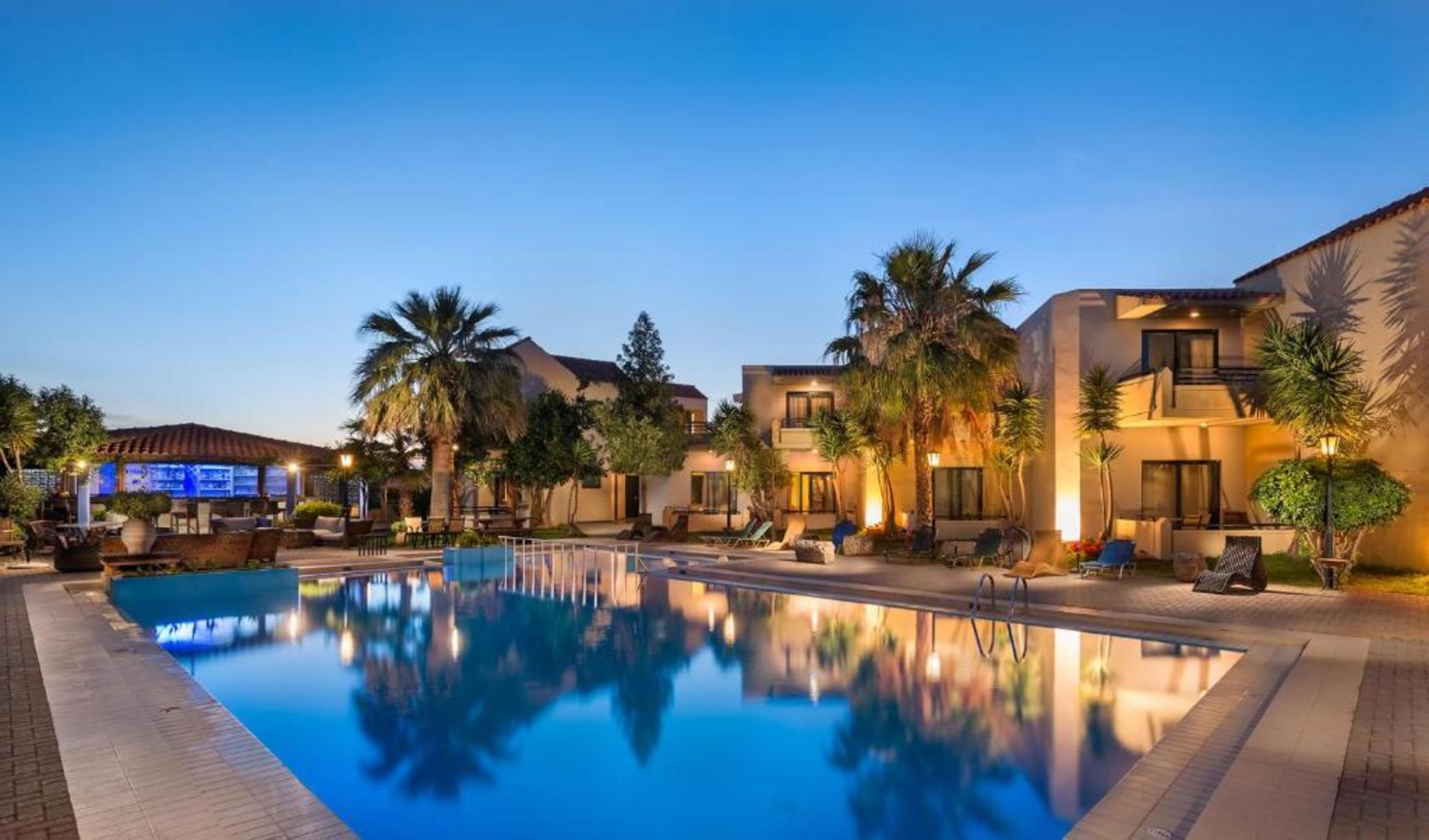 Apartahotel Nireas 3*