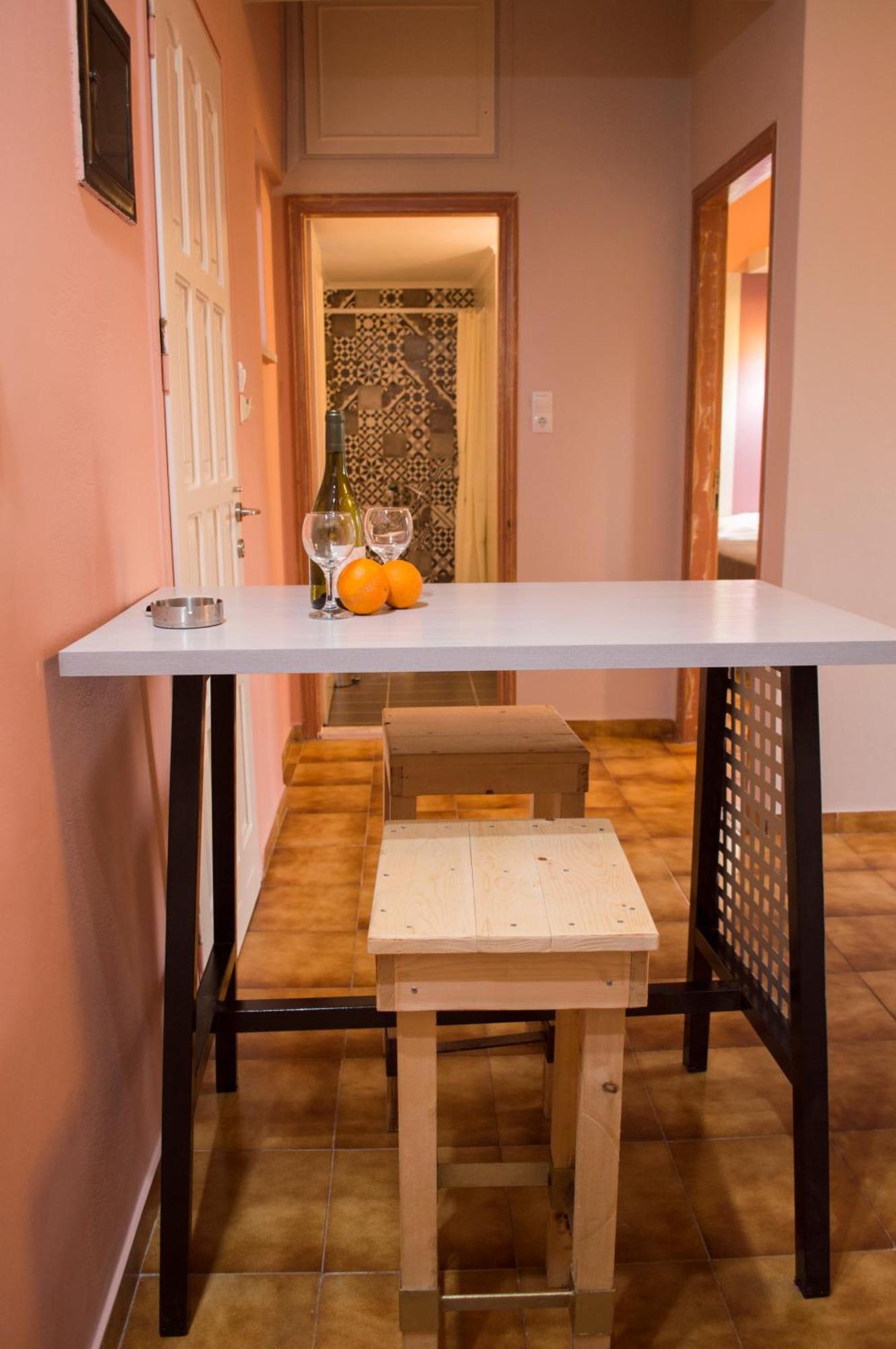 Nireas Apartahotel 3*